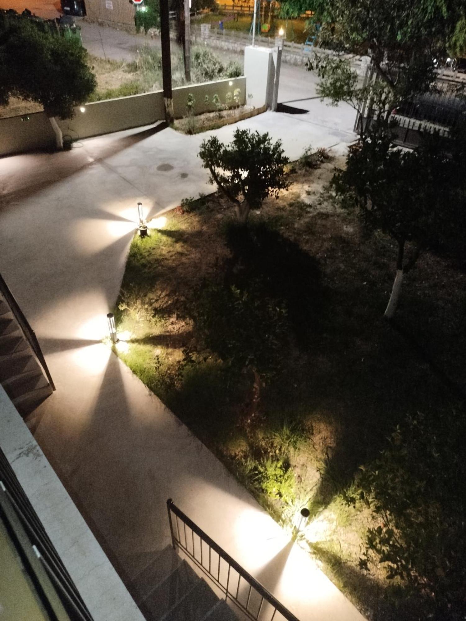Seaesta Vasiliki Pondi